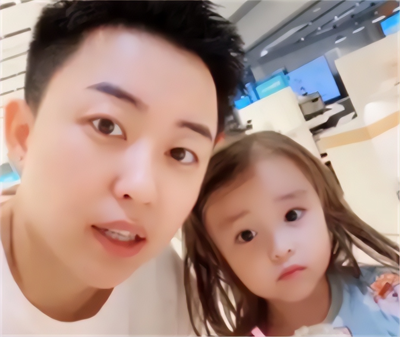 女子花50万生混血宝宝,女子花50万生混血孩子