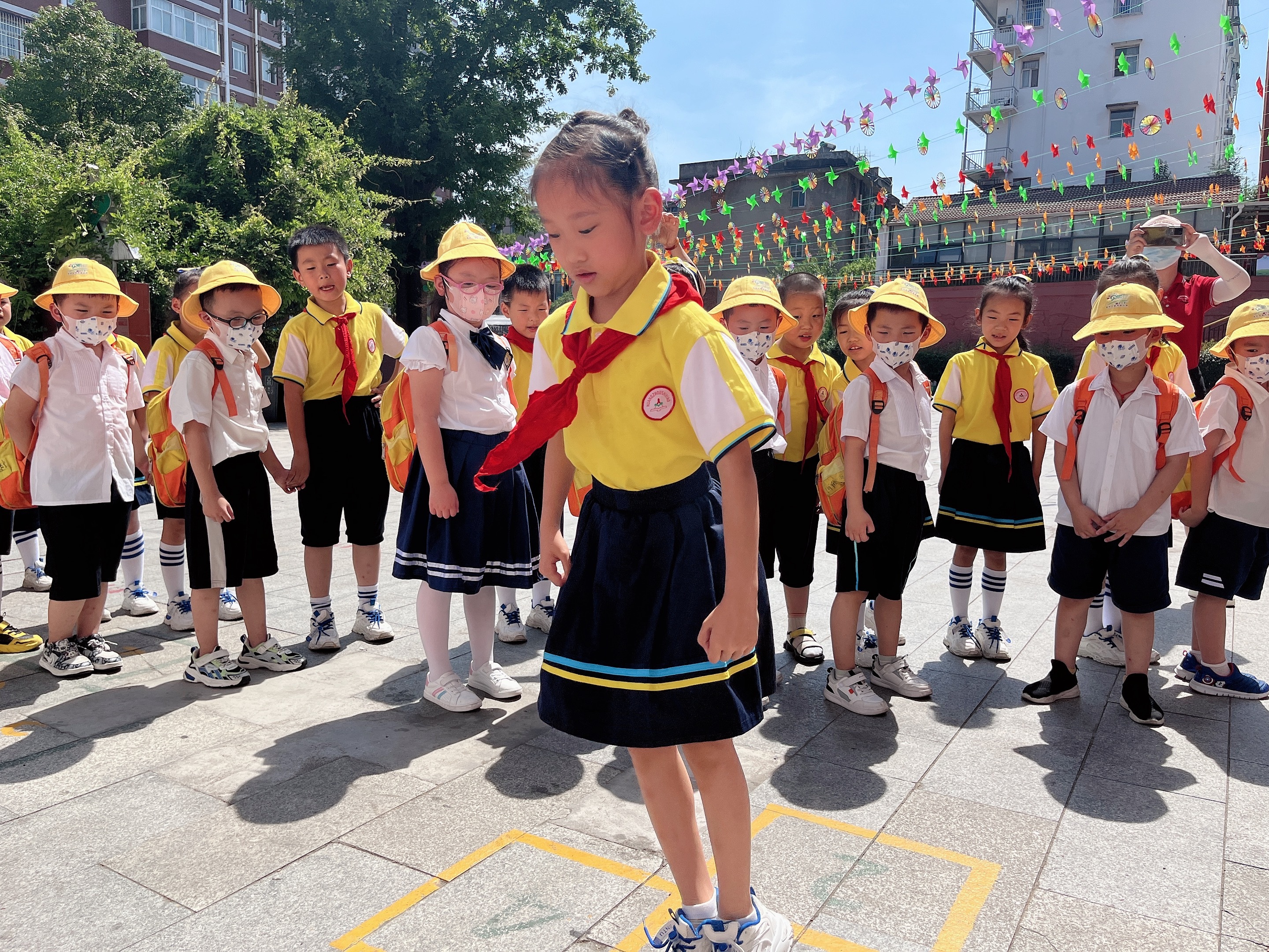 黄州区贝斯特幼儿园萌宝“沉浸式”体验小学生活