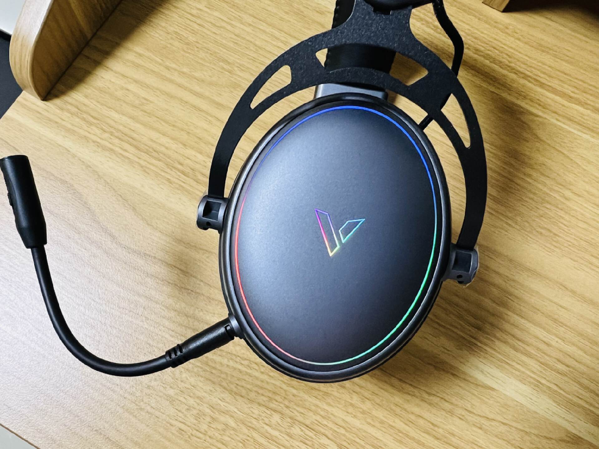 雷柏vh800游戏耳机深度拆解,雷柏VH800双模无线游戏耳机