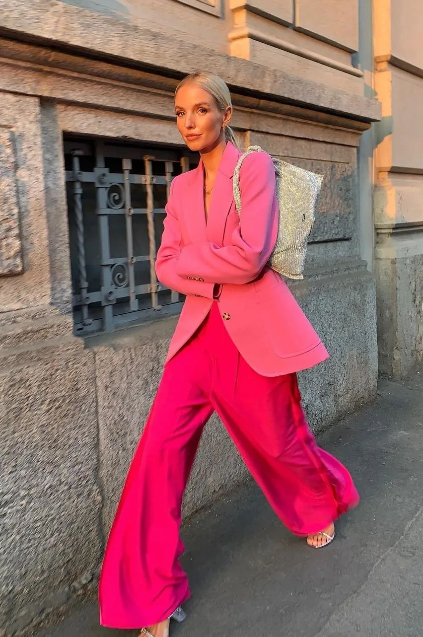 lisa最近同款粉色,lisamv绝美镜头粉色