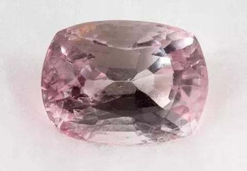 世界上最稀有的十大石头,世界上最有价值的22种石头