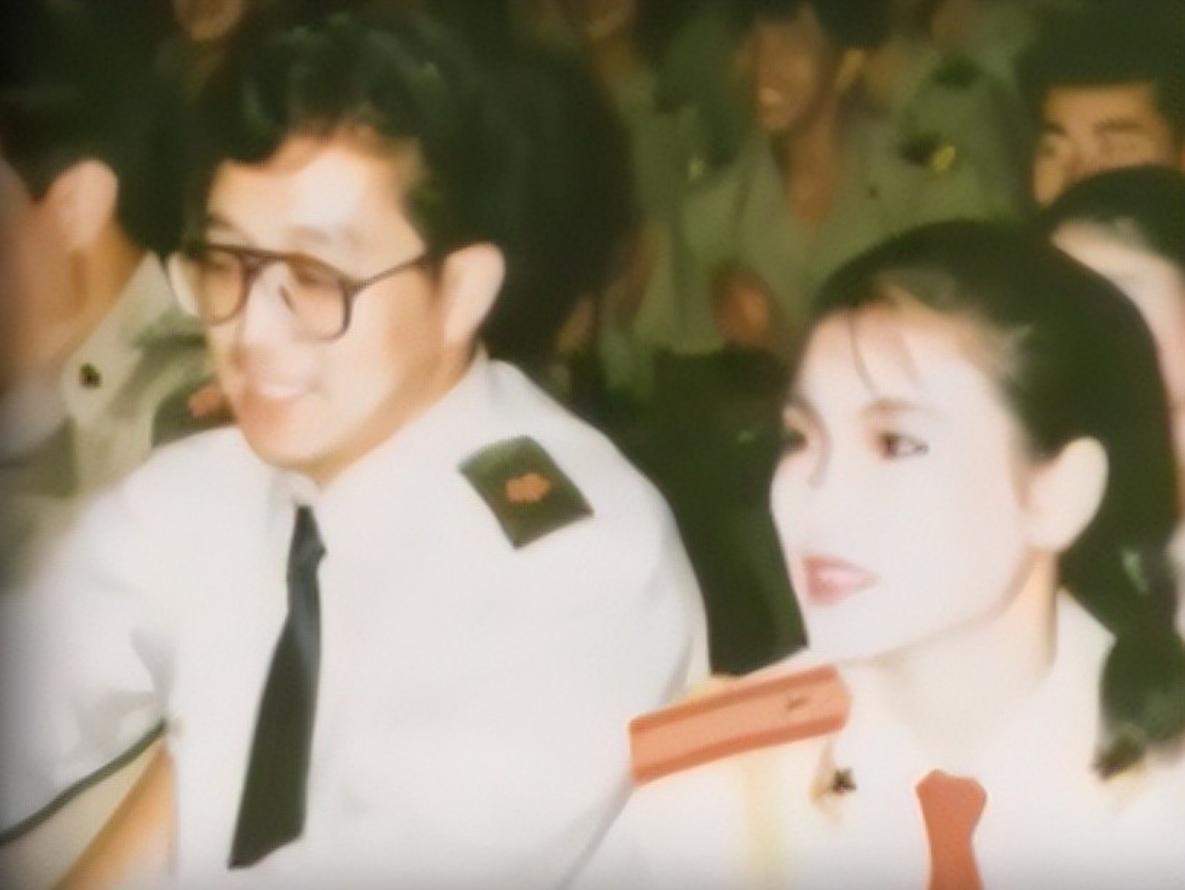 演员句号个人简历,演员句号前妻是谁