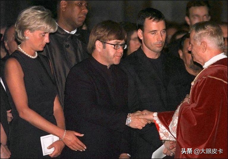 戴安娜王妃最美的十张照片,戴安娜年轻时的照片