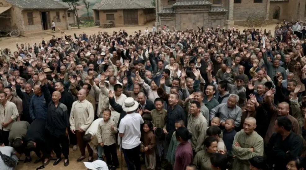 20万横店群演现状美女成群,横店20万女群演