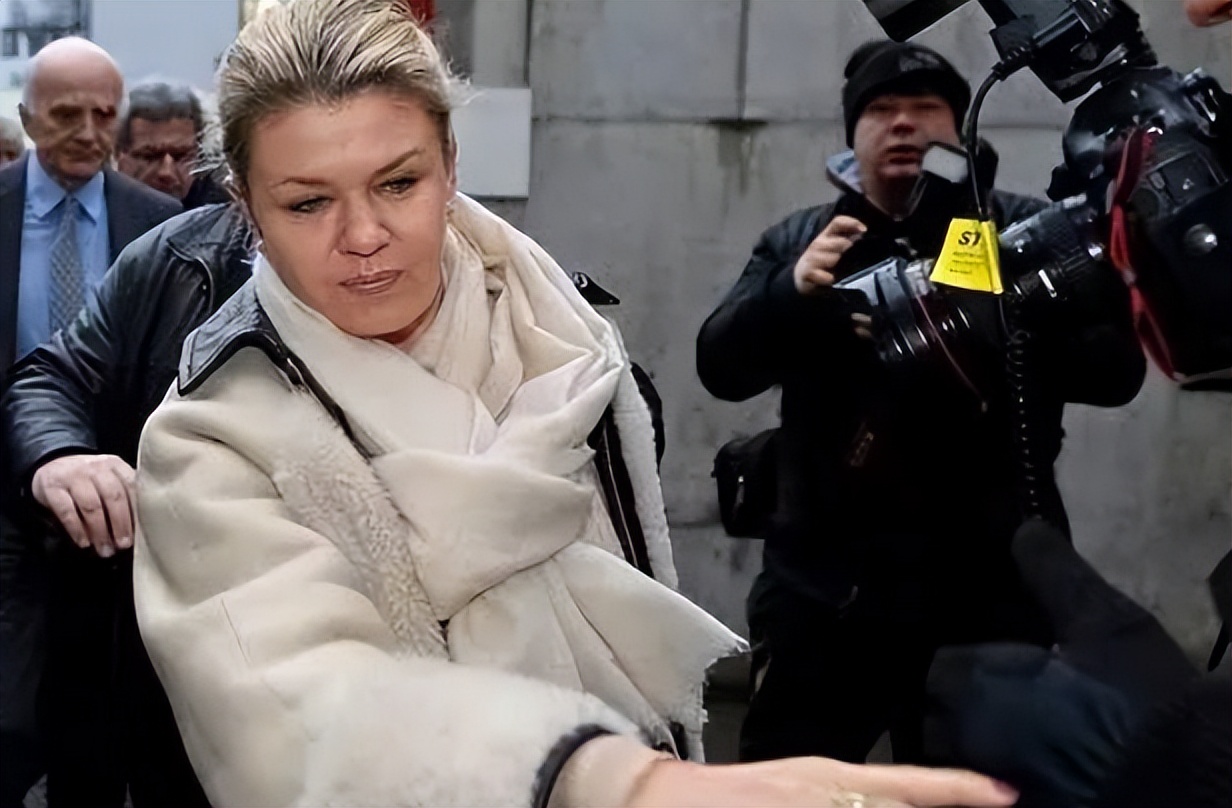 车王舒马赫怎么成为的植物人,车王舒马赫醒了妻子倾家荡产