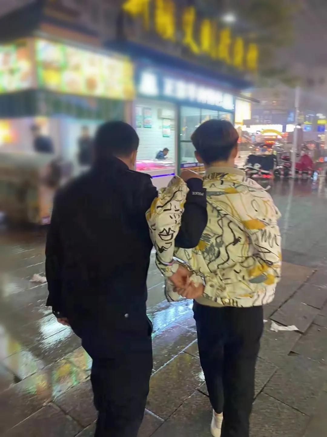 12人出租银行卡获刑拘,抓获出借银行卡刑拘人员