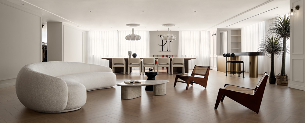 熙攘老街中的“后花园”大巭服饰深圳办公设计欣赏