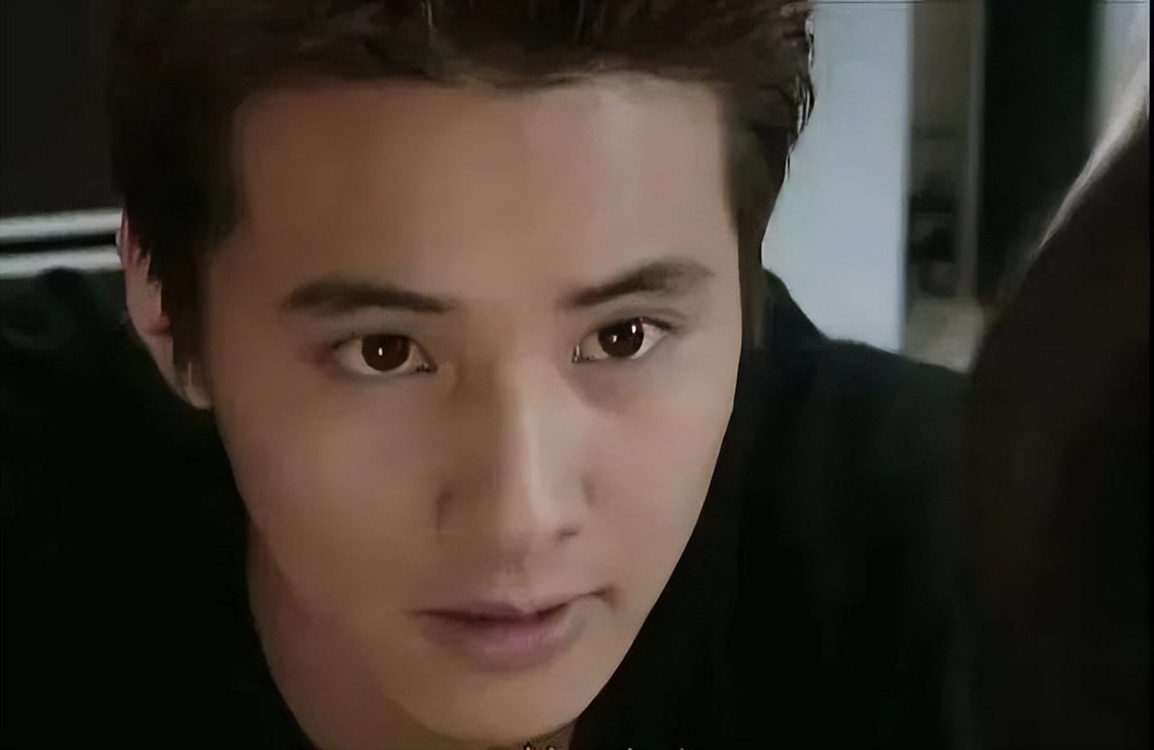 美瞳是暴利行业吗,美瞳有多暴利