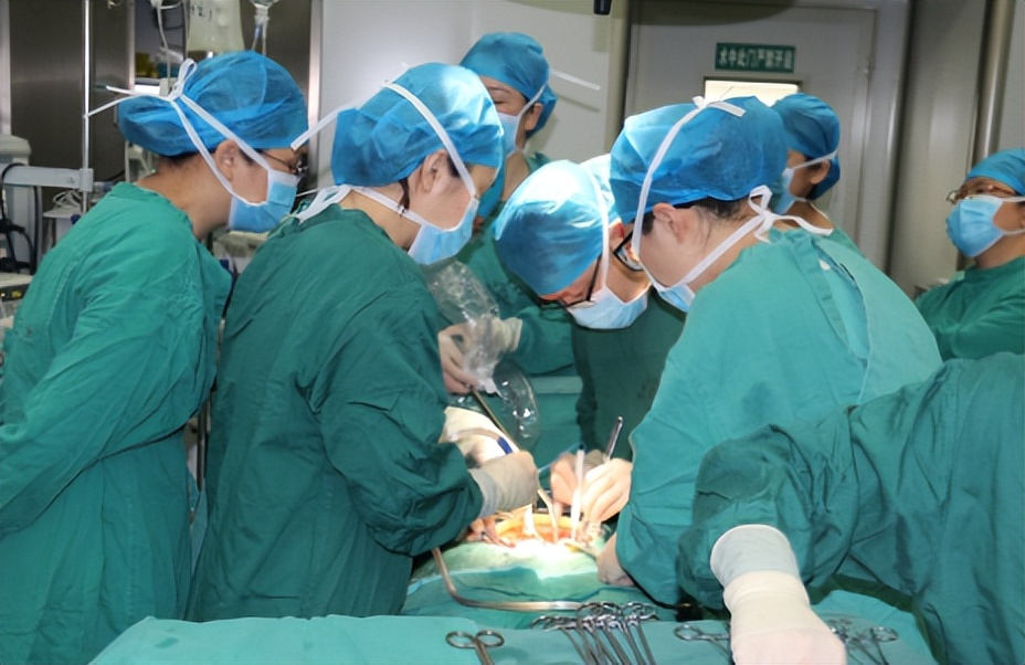 肛裂的症状是怎么引起的,肛裂临床表现主观