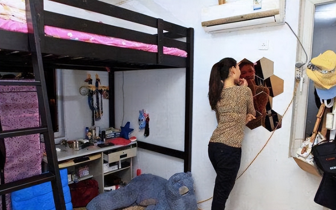 大学生明码标价,如何看待女学生明码标价