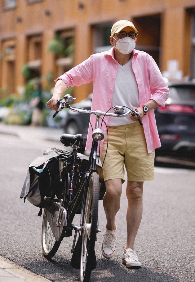 被爷爷年轻时候的颜值惊艳到,被爷爷年轻时的颜值惊艳到了