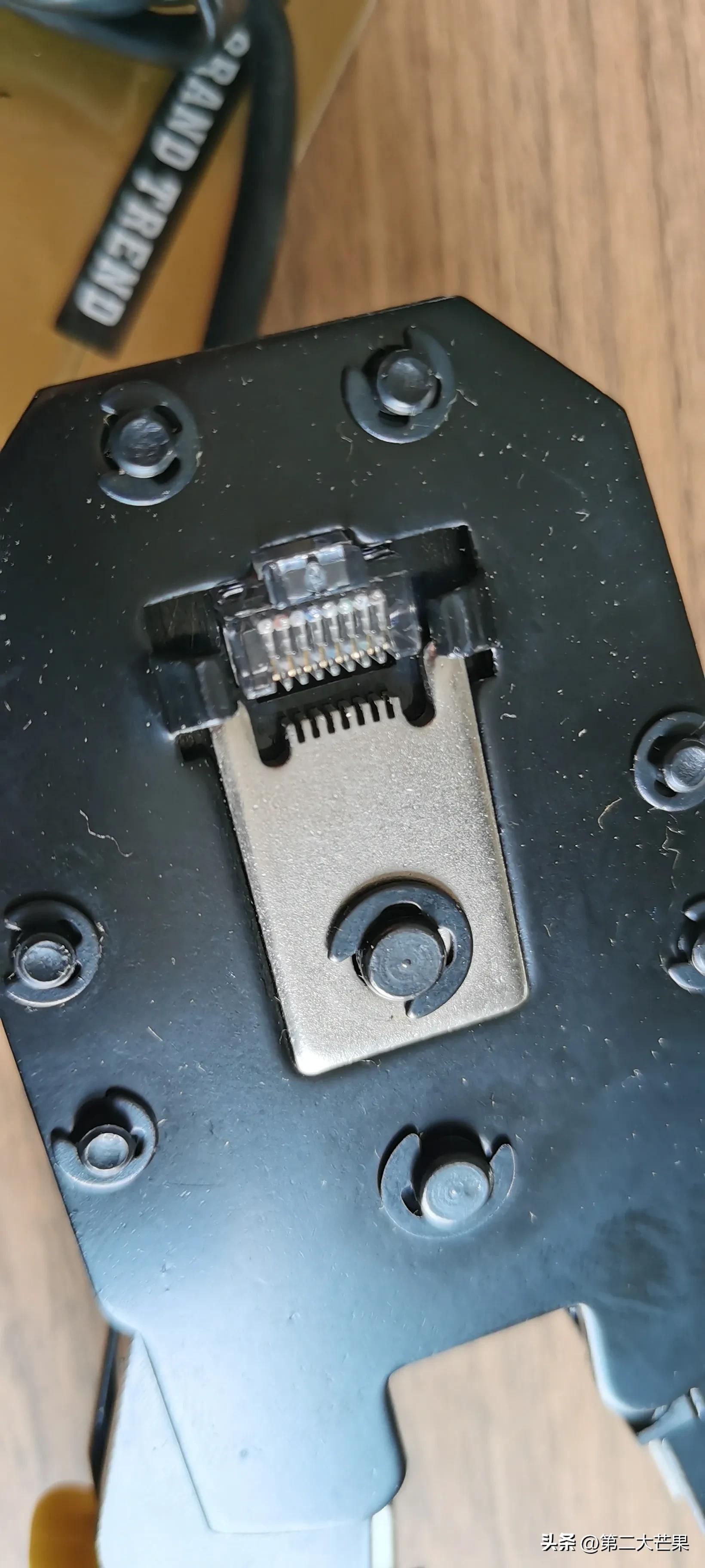 水晶头的接法口诀,水晶头的接法