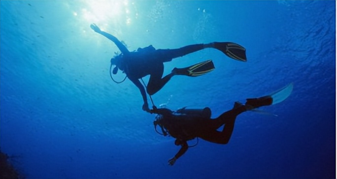 香港迪士尼乐园建造视频,香港迪士尼工程