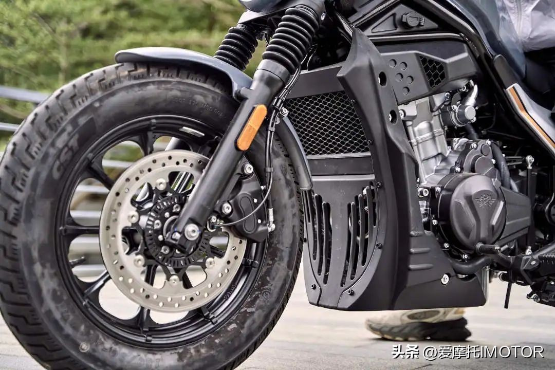 香帅苍云500max对比cm500,苍云500对比香帅650哪个好看