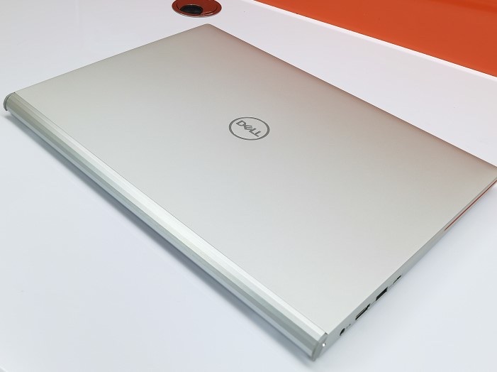 戴尔灵越7400斩蓝,戴尔灵越14-7400评测14.5英寸