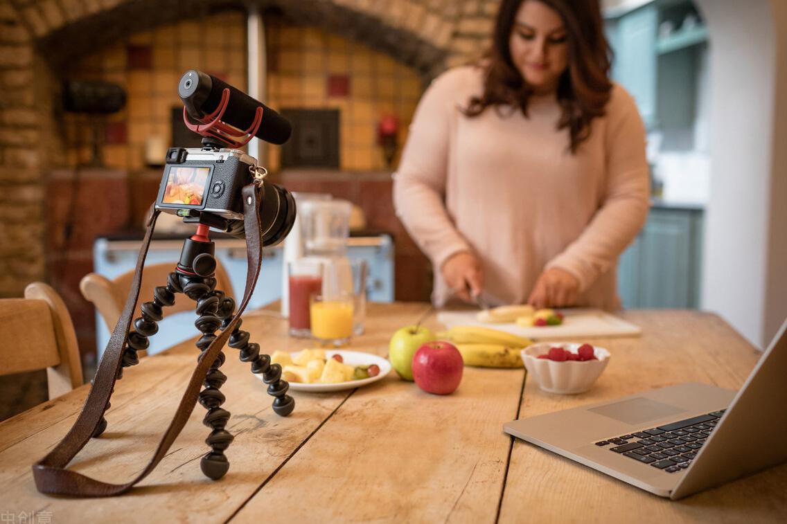 超好用的4个短视频素材*载下**网站，快收藏下来