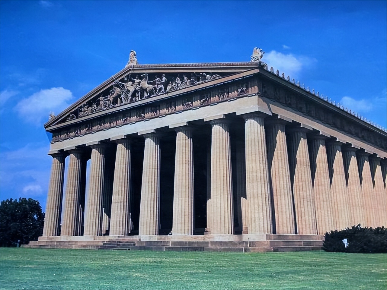 西方文明的起源精神,西方文化崇尚狮子