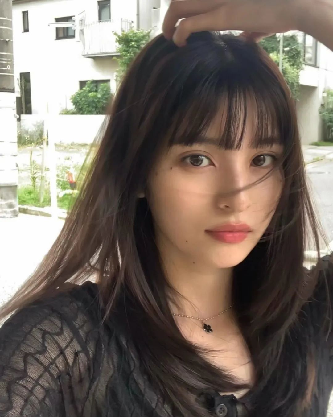 2021减龄最火发型齐刘海,减龄短发18岁