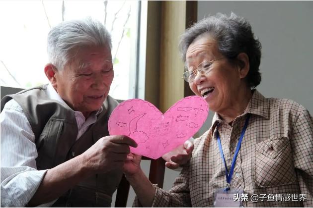 65岁长寿老人哭诉视频,65岁老人哭诉抱团养老一年