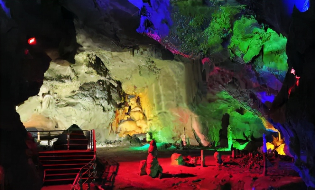 2021年辽宁望天洞景区鸿蒙生态服务支持景区营销决策