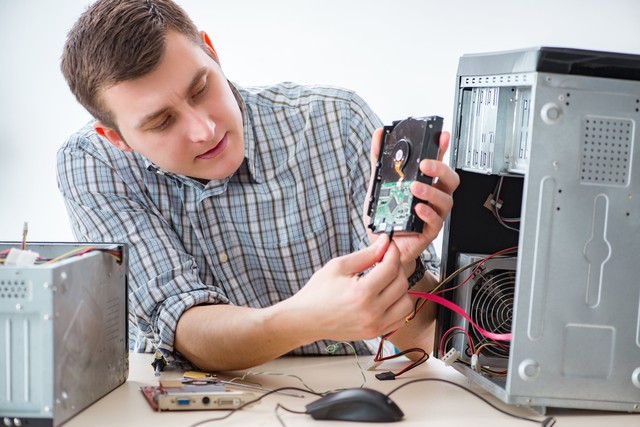 卖一台电脑一年能赚多少钱,卖电脑到底有多赚钱