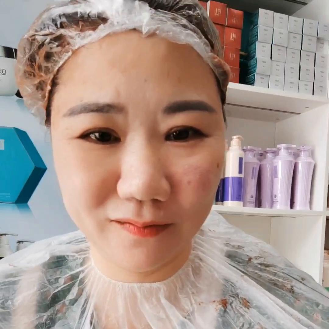 染头发自己染的全过程,染头发视频自己在家染短发