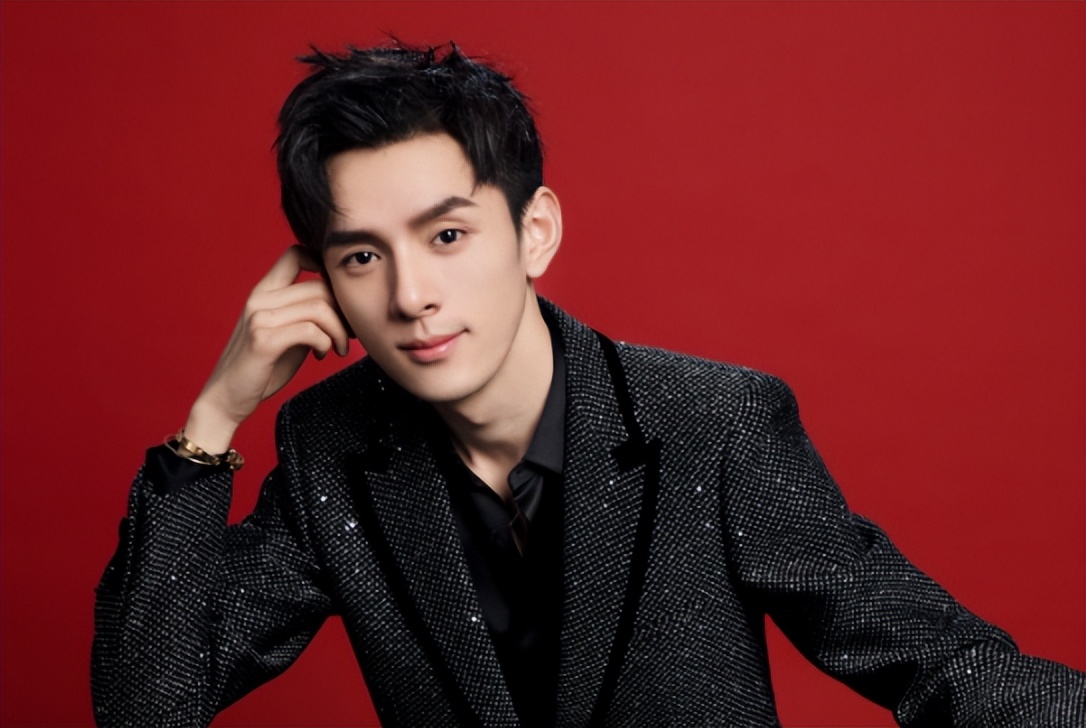 口红一哥李佳琦卖货,口红一哥李佳琦创业经历