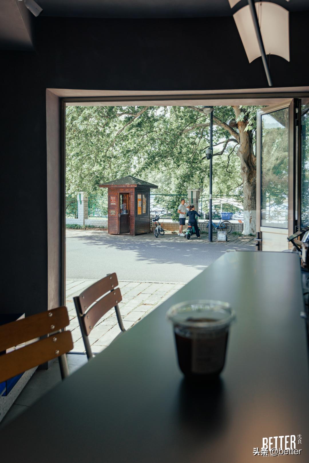 武汉洪山区推荐的咖啡馆,武汉东湖风景好的咖啡馆