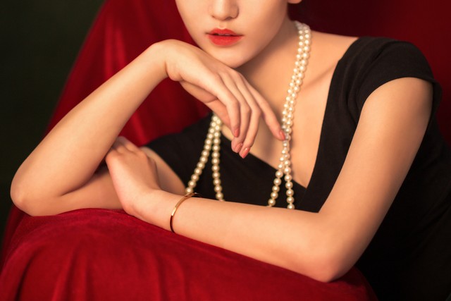 女性尊称词,称呼女性的词