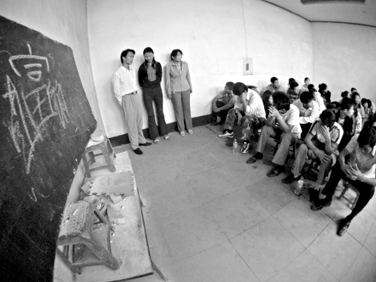 男子中彩票8000万10年挥霍完,湖南小伙发现彩票中奖规律