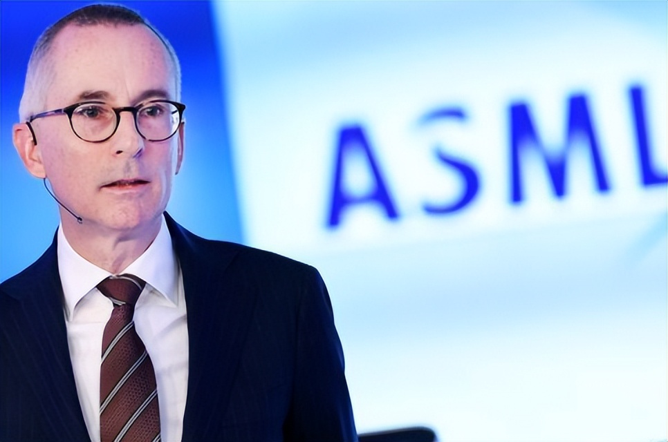 asml光刻机与尼康光刻机 (尼康光刻机招标)