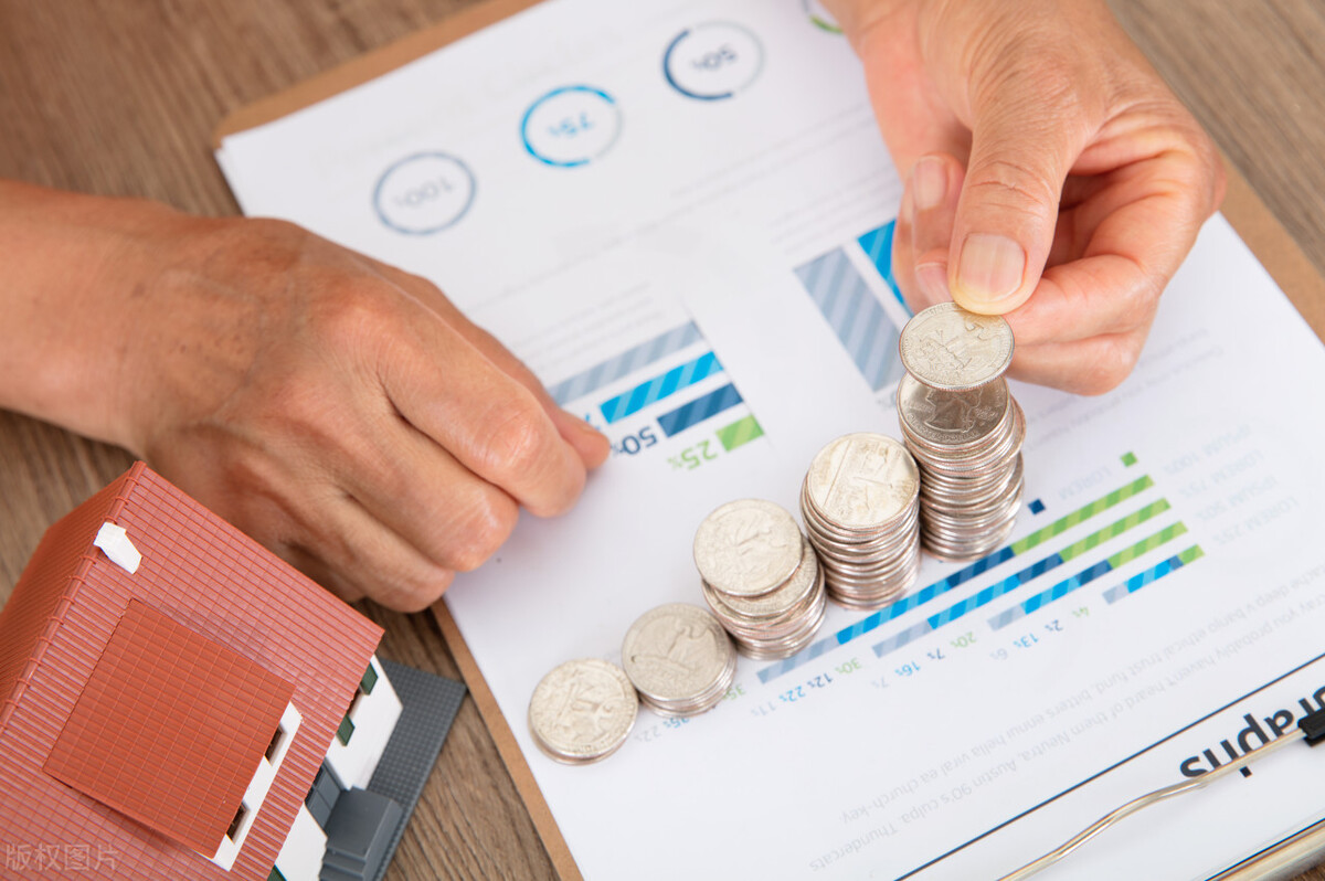 一年存800元连存20年到期多少钱,养老储蓄10万存10年能有多少利息