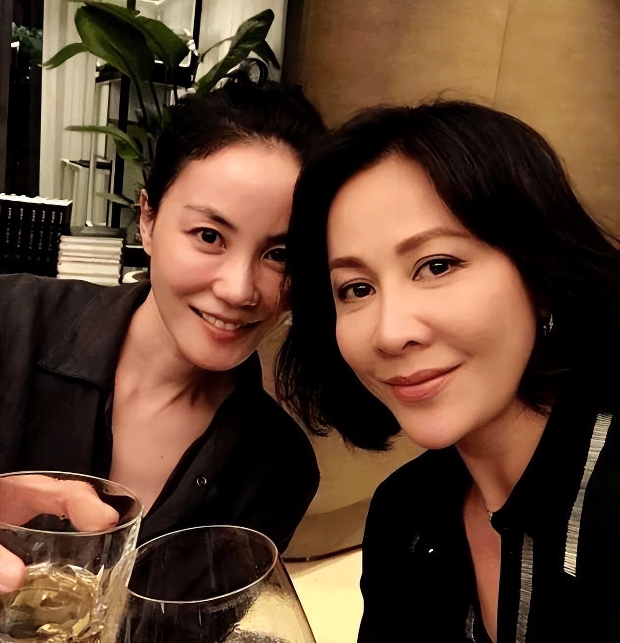 王菲谢霆锋现在婚姻近况咋样,李亚鹏王菲谢霆锋近况