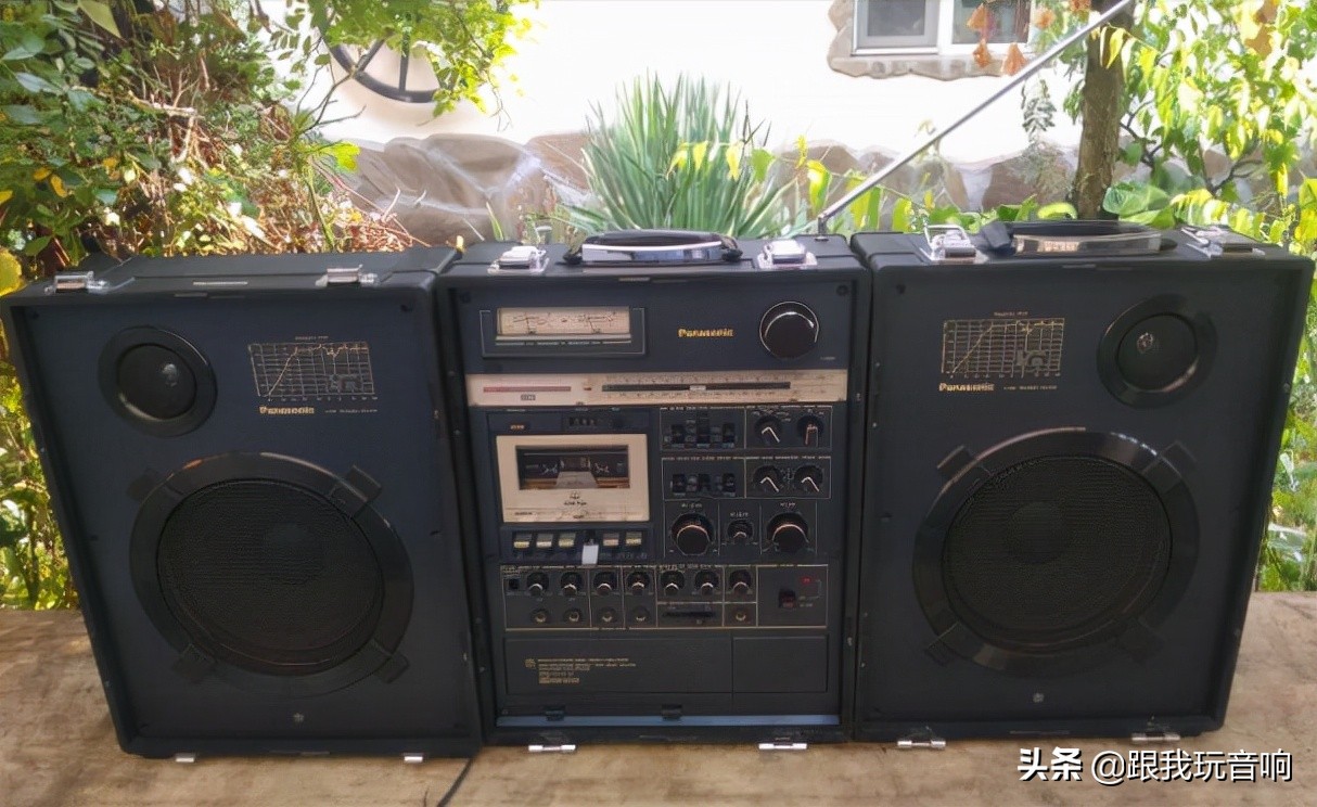 松下RX-6400也称为RX-A2可能是80年代以来最响亮的便携式音响