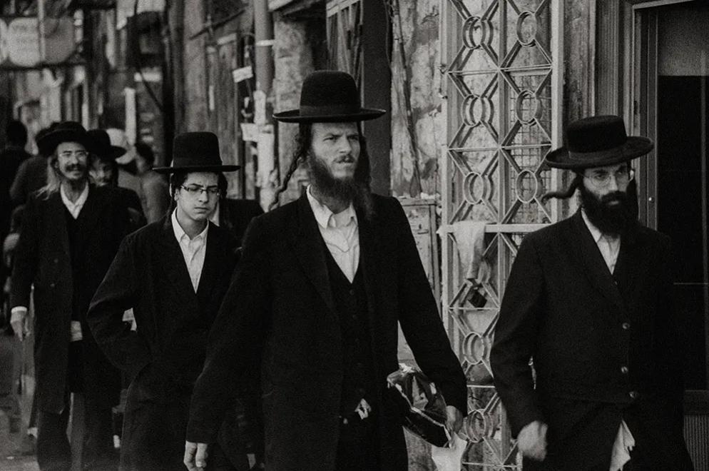 二战时期犹太人为什么被纳粹屠杀,二战中犹太人惨遭屠戮的原因