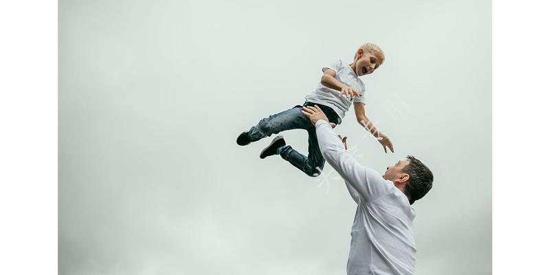 人老了没办法自理,人老了不能自理就自己解决