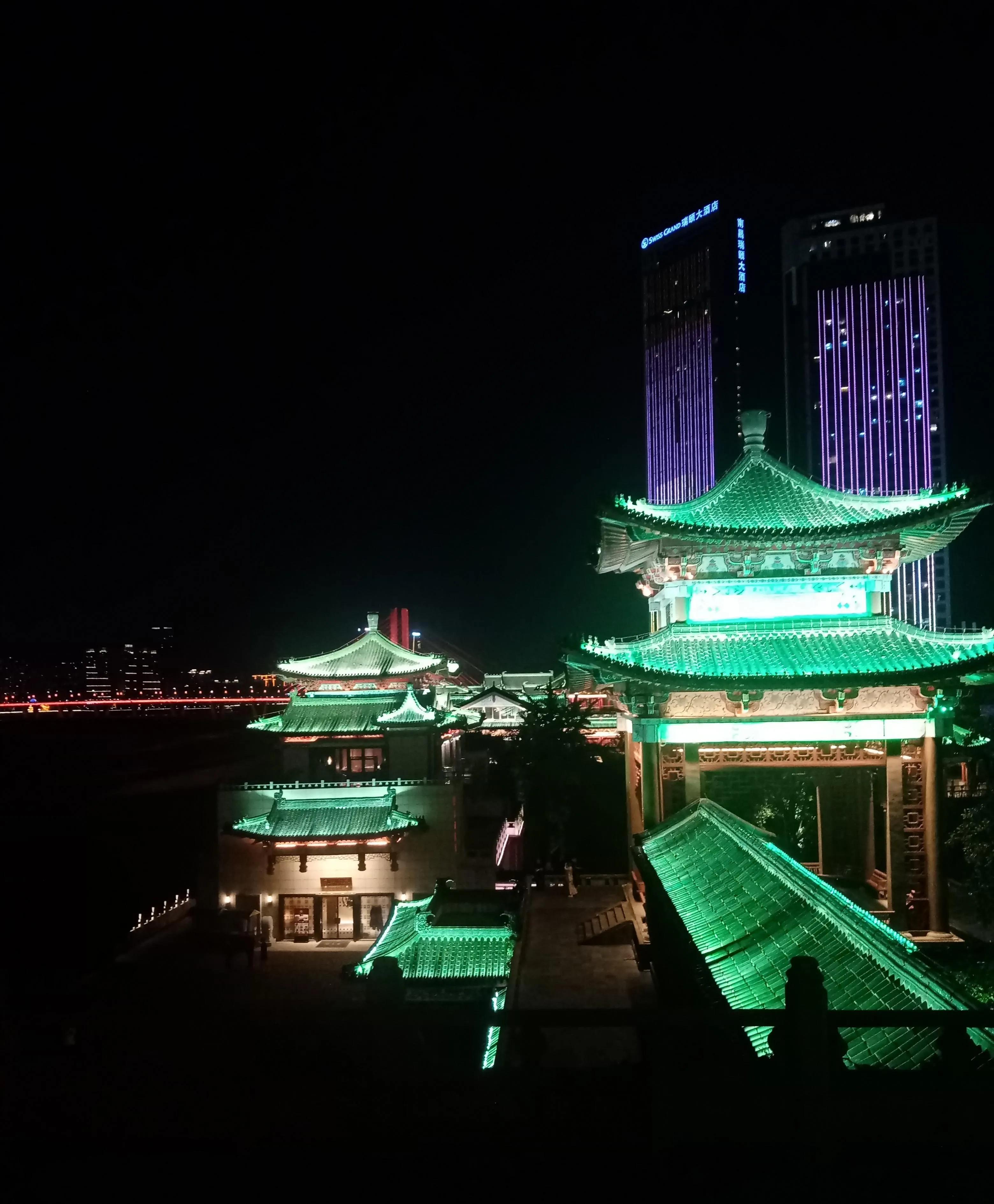 滕王阁是江南的三大名楼,滕王阁是我国三大名楼之首吗