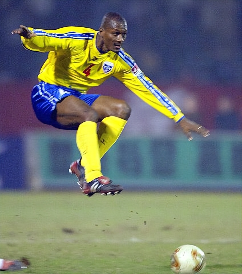 全兴队外援现状,盘点各球队队史第一个人