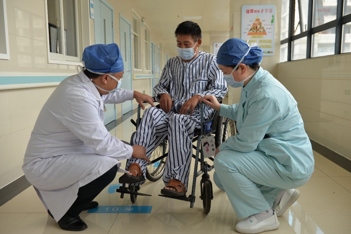 【名医风采】舒文政:对骨科病人负责是天然使命