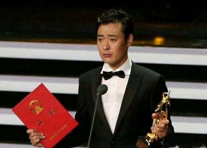 张桐获飞天奖视帝,张桐被评为影帝视频