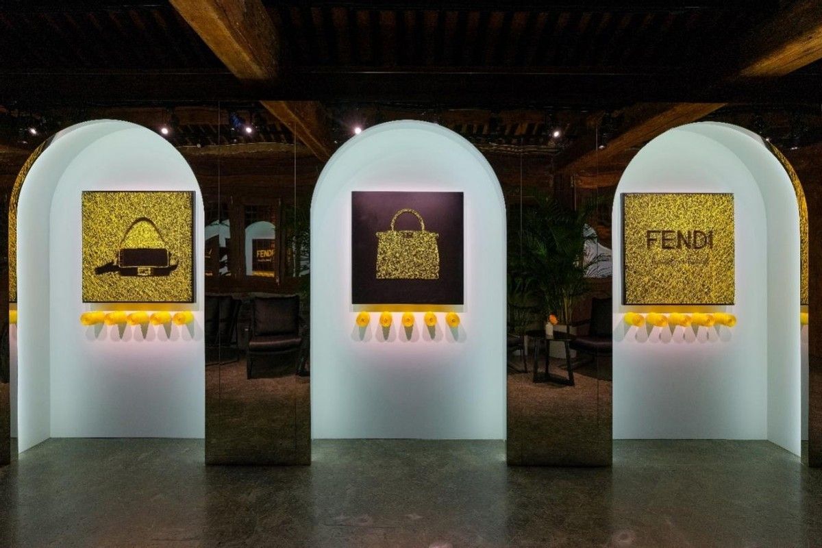 fendi喜茶喜悦黄有字样吗,fendi联名喜茶是哪款饮品