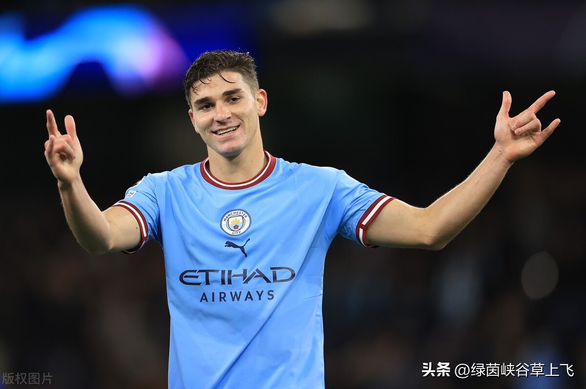 阿根廷的梅西,阿根廷9号阿尔瓦雷斯与梅西