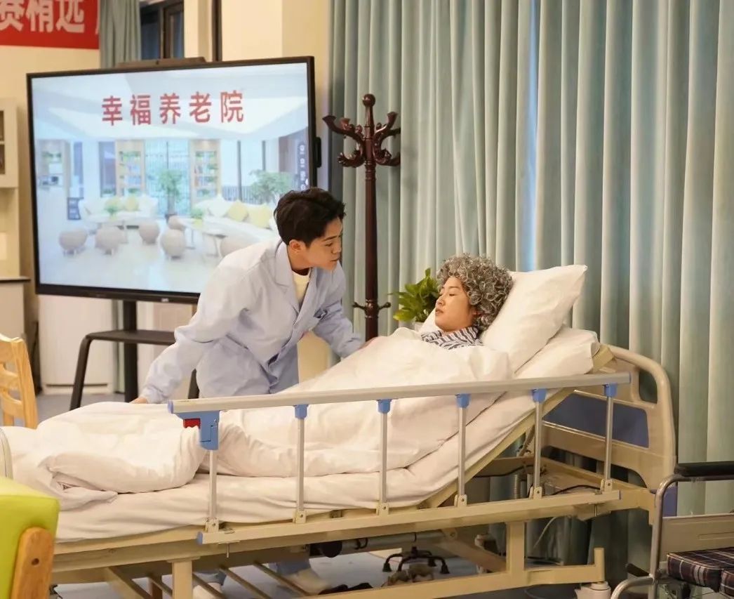 介绍护理学院,护理学院的学院简介