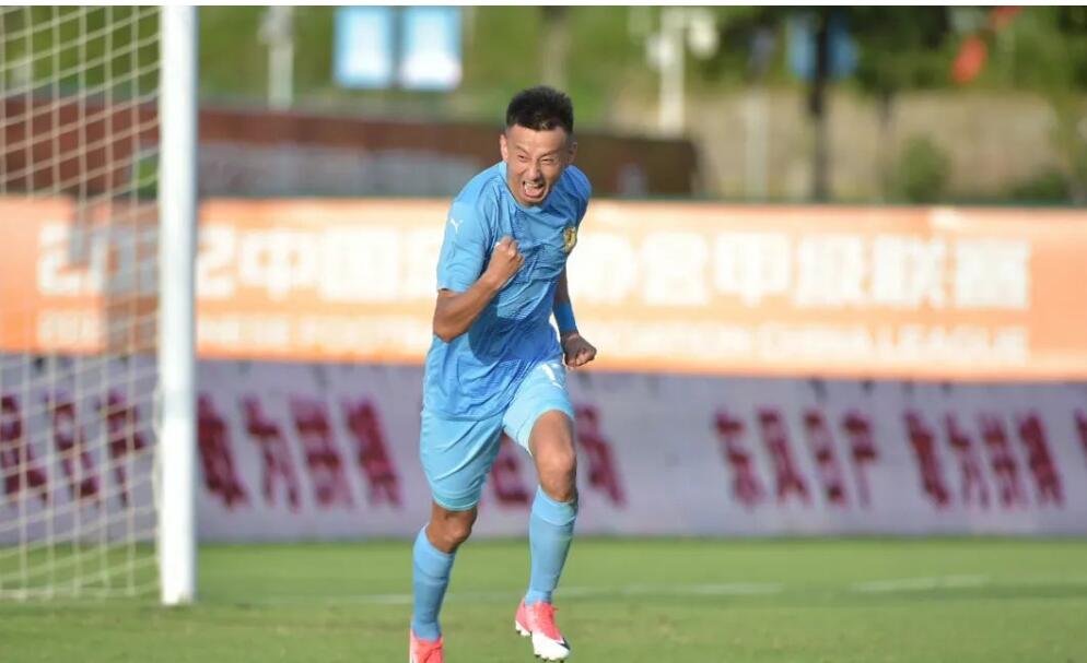 足球报评足协暂缓处罚武汉长江,武汉长江足球俱乐部退赛了吗