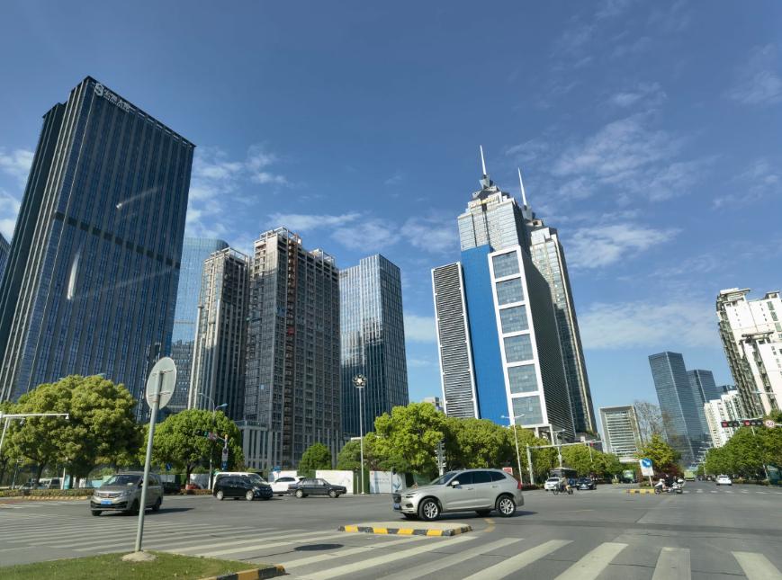 高层住房到期拆迁问题,房子70年到期要拆怎么补偿