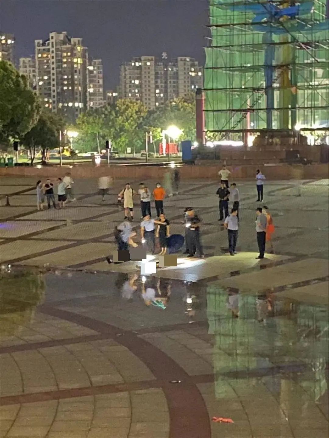 突发惨剧2人同一天遭雷击身亡,南陵2人遭雷击身亡