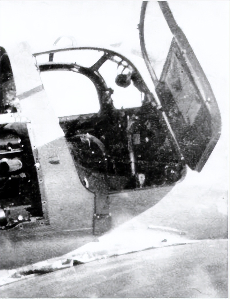 俄罗斯战机眼镜蛇机动,f22战斗机眼镜蛇