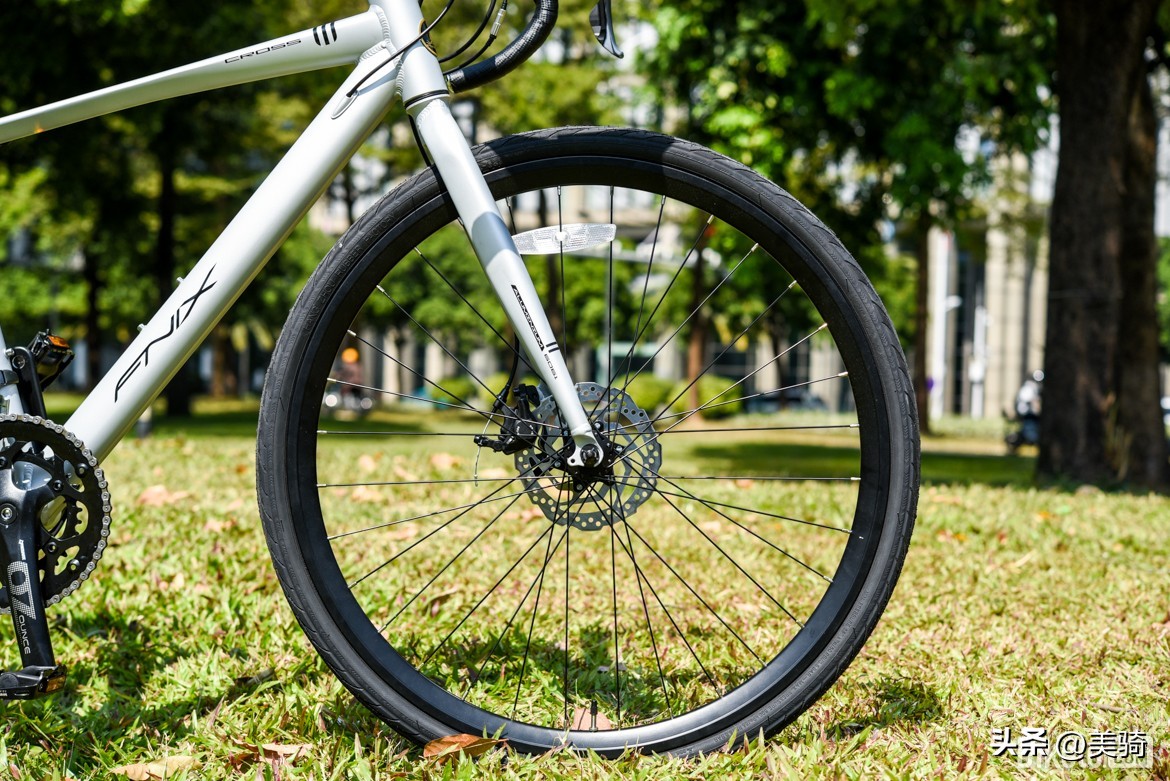 19款三阳火凤凰fnx150评测,19款三阳火凤凰fnx150测评