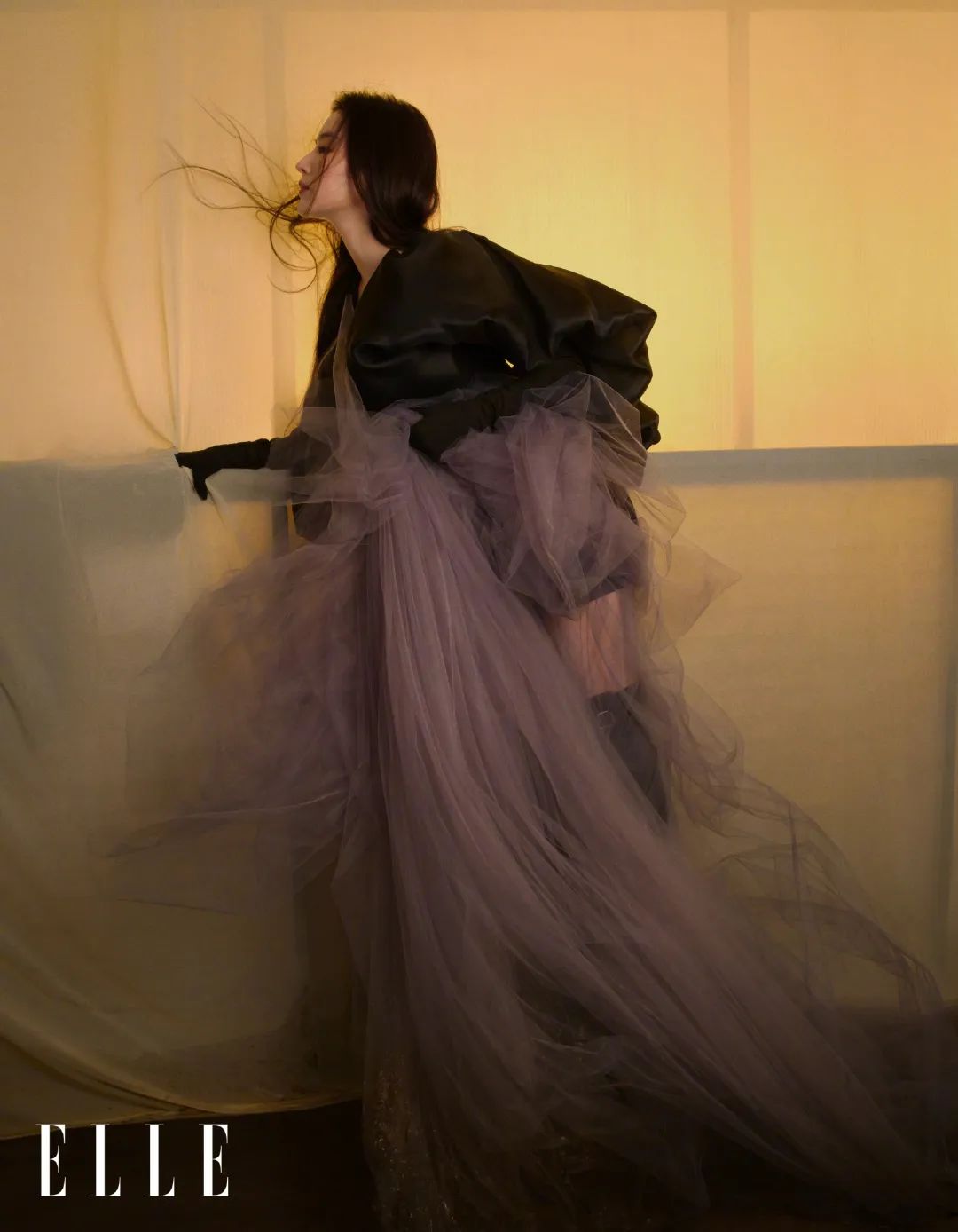 赵丽颖一头红发绚丽吸睛,赵丽颖红发造型