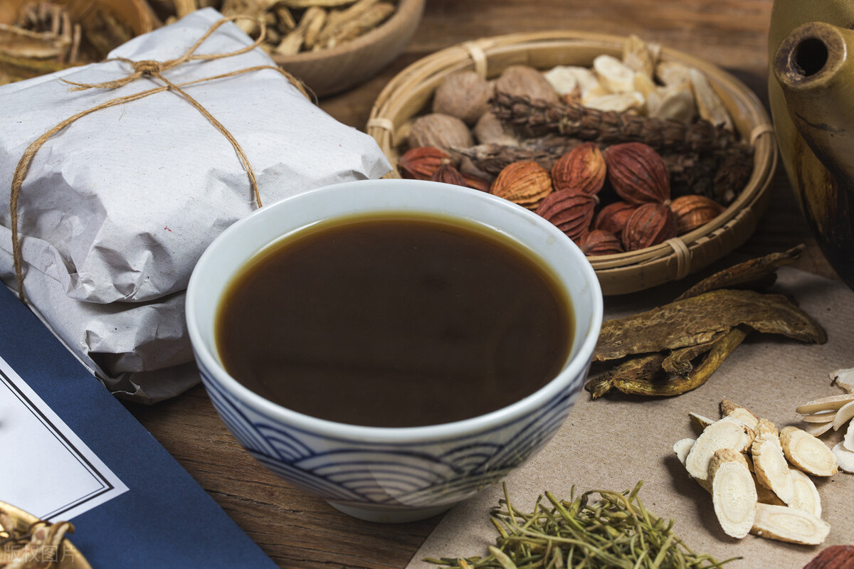 胃炎奥美拉唑配什么药效果好,慢性胃炎吃奥美拉唑怎么吃